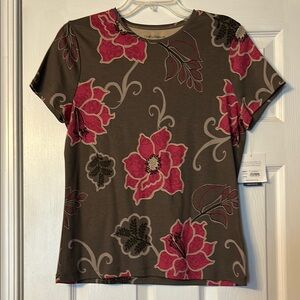 Croft & Barrow Green Fitted Graphic T-Shirt Short Sleeve